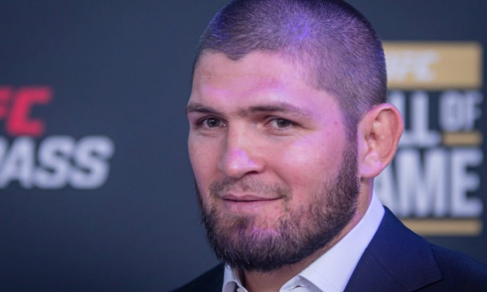Astro do grappling revela pedido salarial milionário de Khabib para encarar GSP