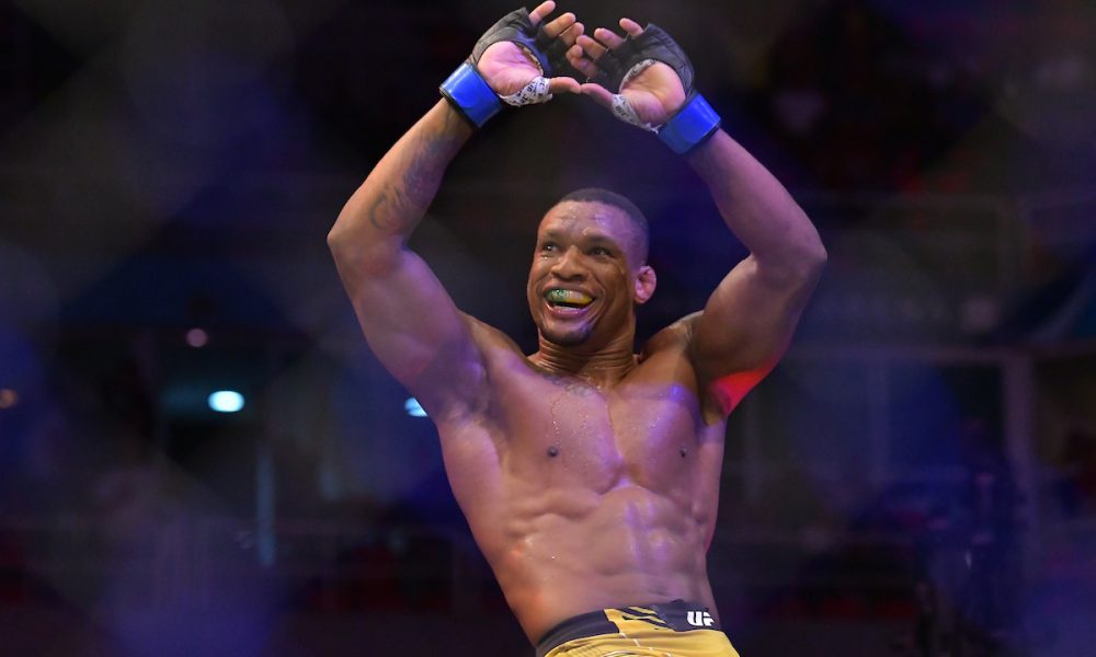 Esperança brasileira no UFC, Jailton Malhadinho celebra seu casamento na Bahia