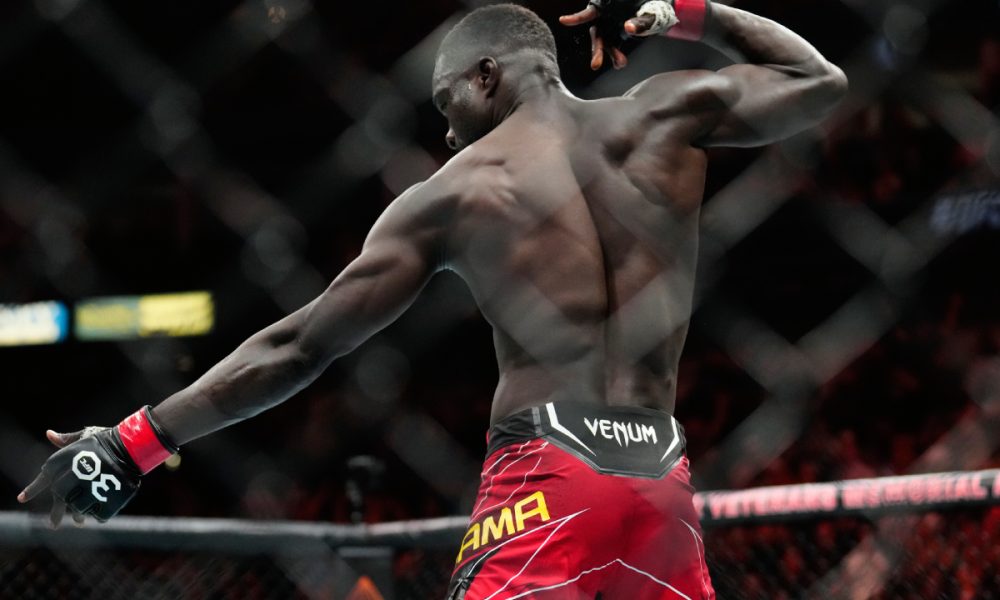 David Onama nocauteou Gabriel Mosquitinho no UFC