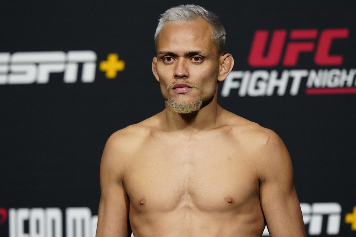 Elves Brenner integra o peso-leve do UFC