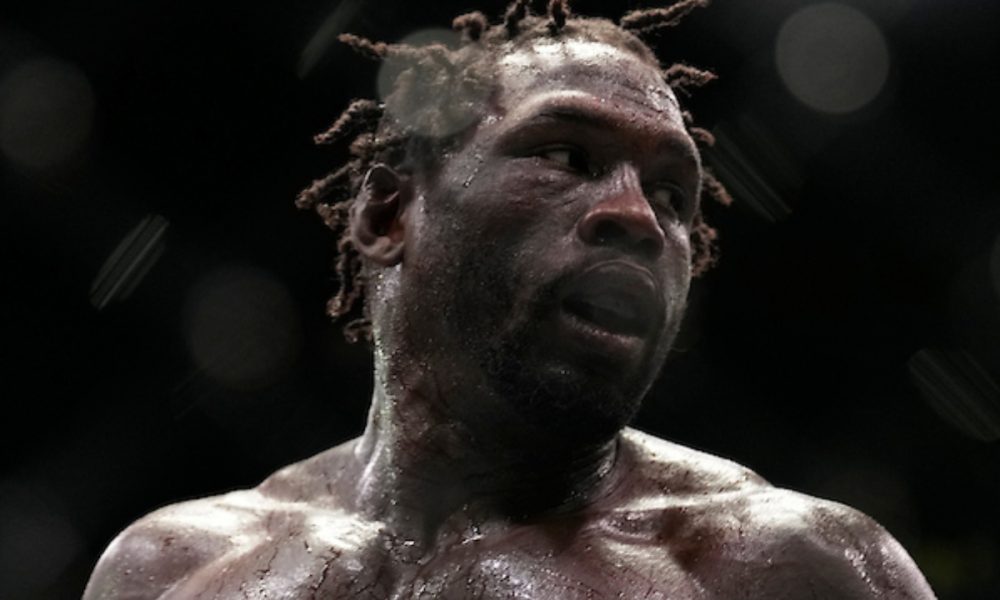 Com 241 golpes significativos, Jared Cannonier quebra recorde entre os médios do UFC