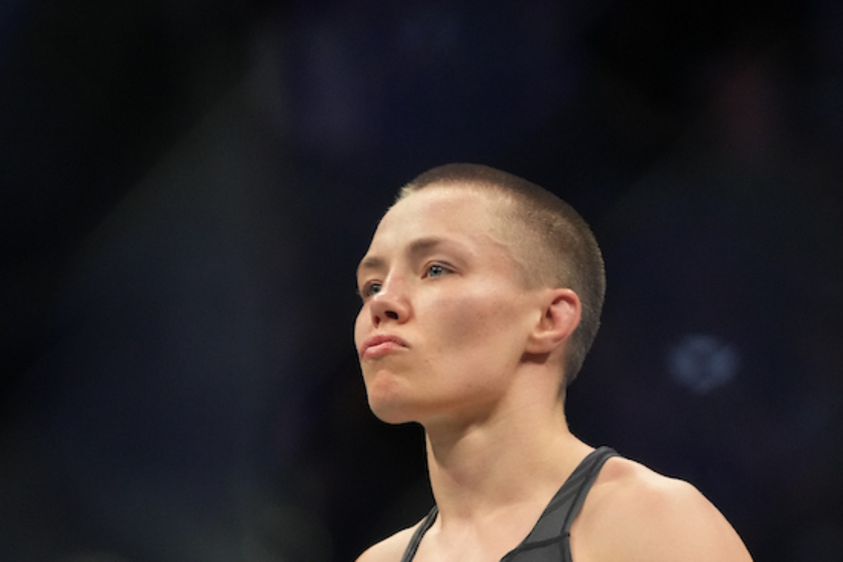 Rose Namajunas momentos antes de entrar em ação no Ultimate