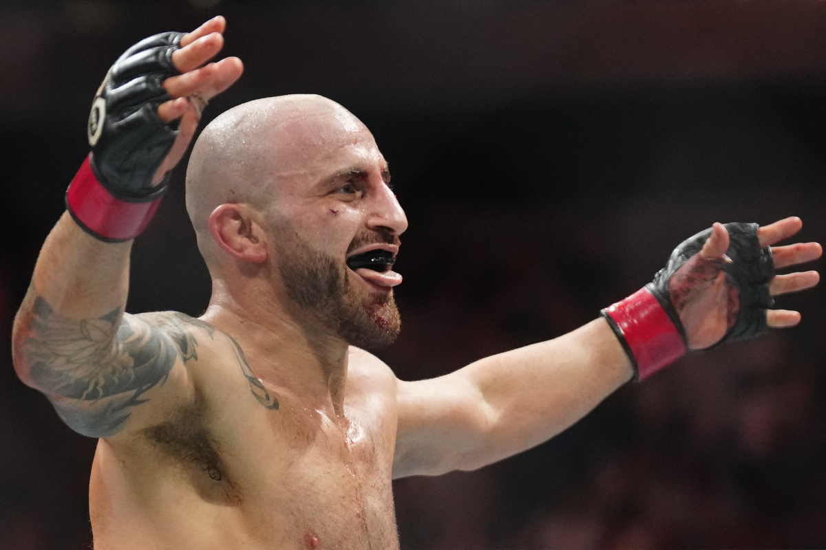 Alexander Volkanovski nocauteou Yair Rodríguez no UFC 290