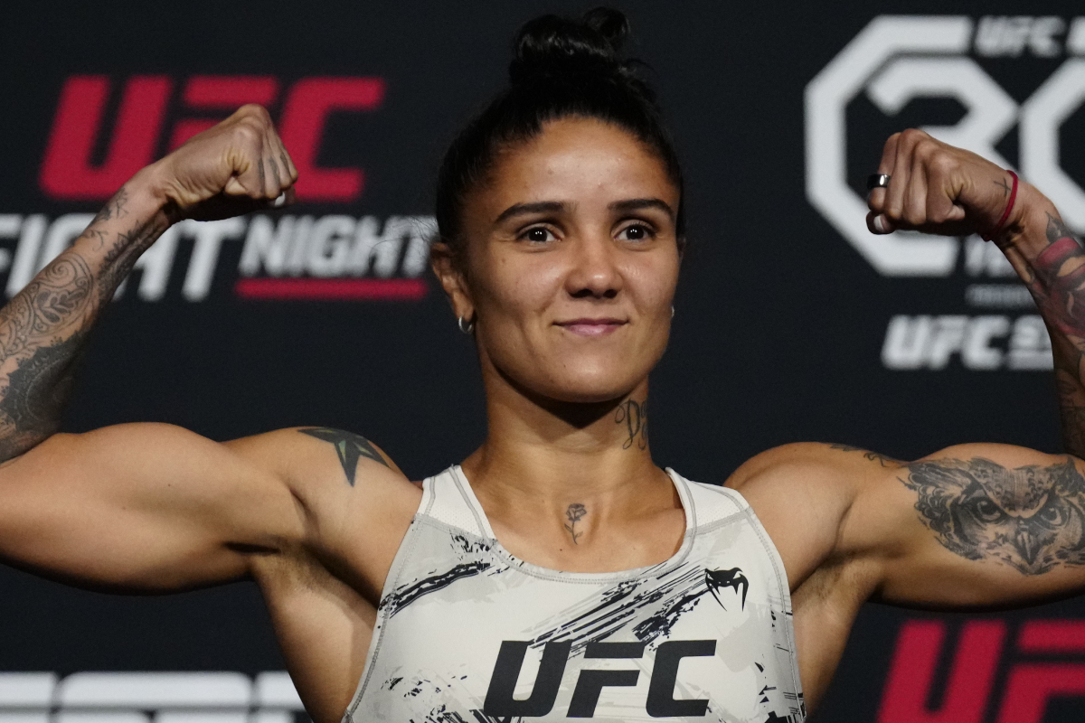 Istela Nunes integra o peso-palha do UFC