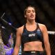 Tatiana Suarez no octógono do UFC Chile.