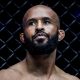 Demetrious Johnson possui cinturões do UFC e do ONE Championship