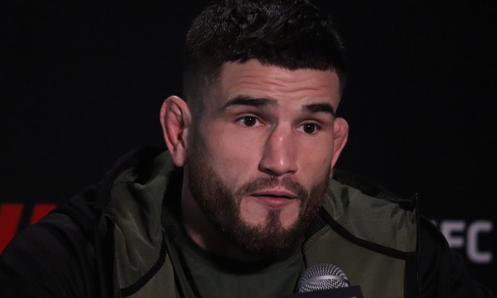 Sean Brady no media day do UFC Vegas 43.