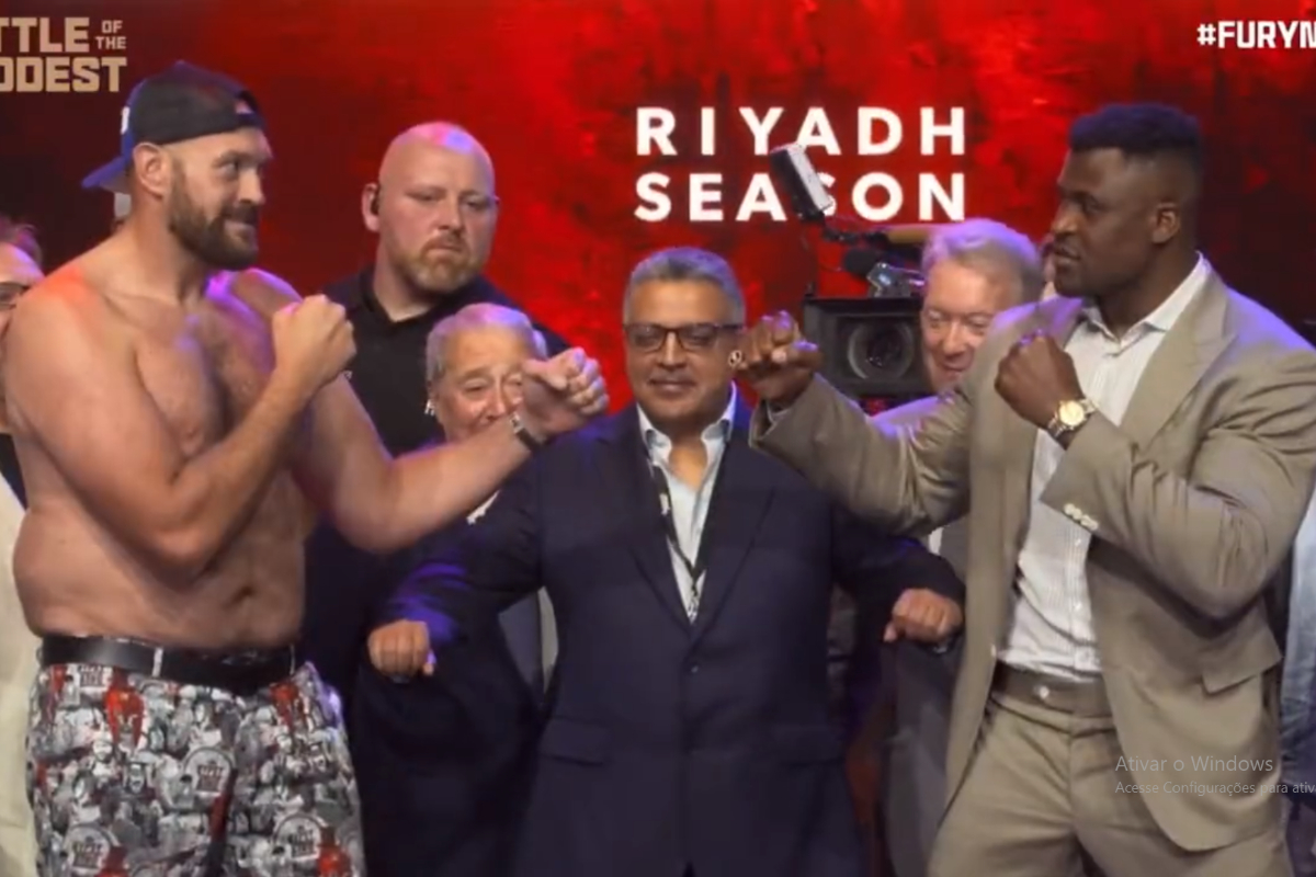 Fury e Ngannou ficaram frente a frente pela primeira vez