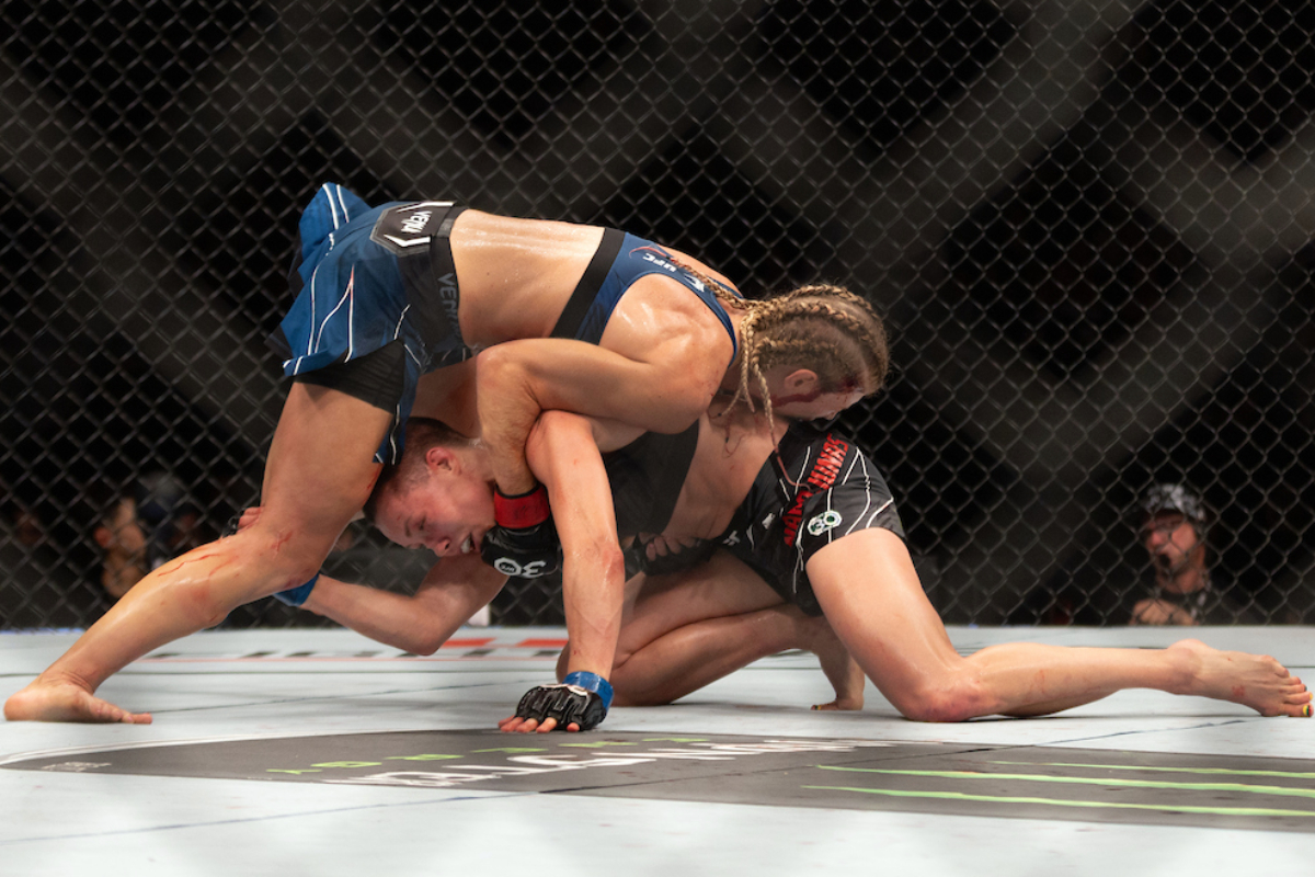 Rose Namajunas teve dificuldade para lidar com a força e com o tamanho de Manon Fiorot no UFC Paris