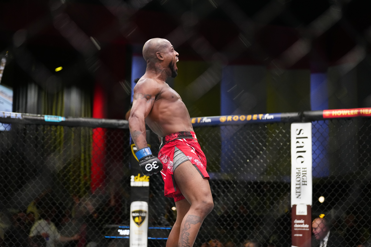 Bobby Green comemora vitória sobre Grant Dawson no UFC Vegas 80.