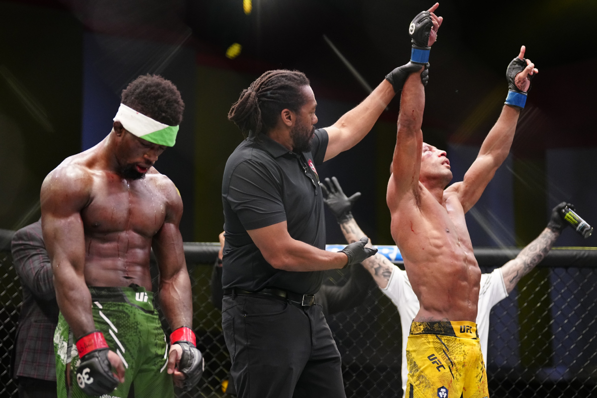 Edson Barboza lutou contra Sodiq Yussuf