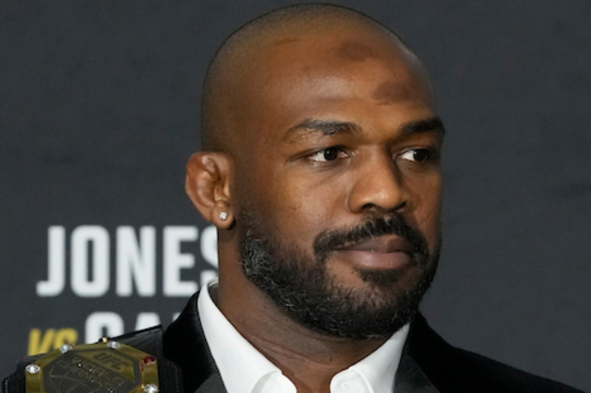 Jon Jones é uma lenda do MMA e integra o Hall da Fama do UFC
