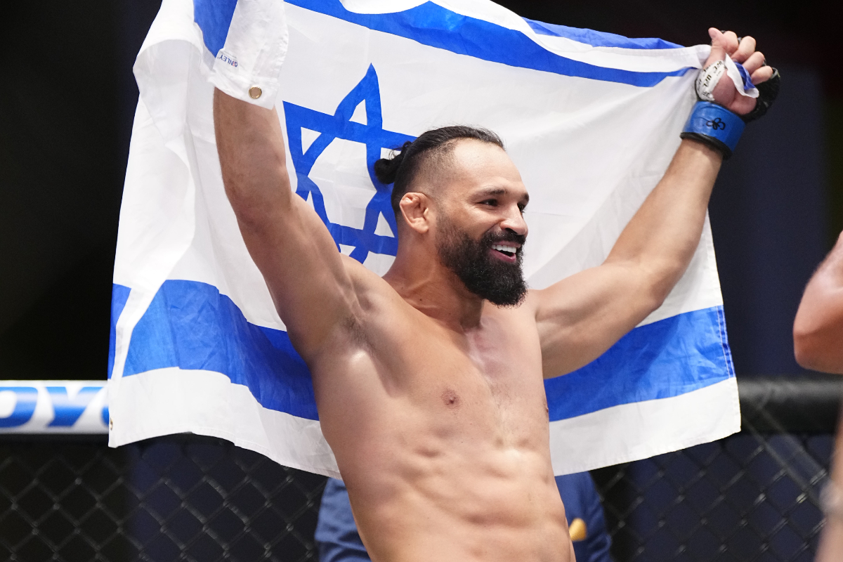 Michel Pereira carrega a bandeira de Israel no UFC Vegas 81