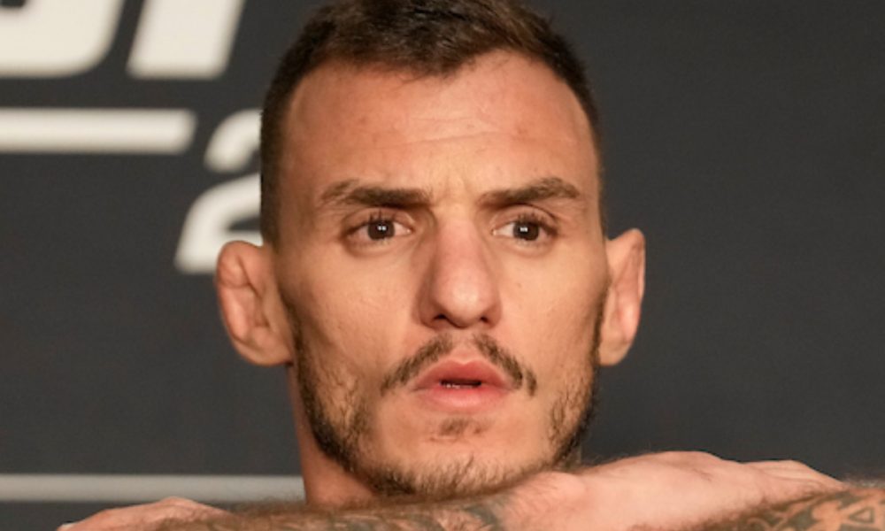 Renato Moicano mede forças com top-15 dos leves do UFC em fevereiro