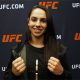 Ariane Lipski posa para foto no media day do UFC 296.