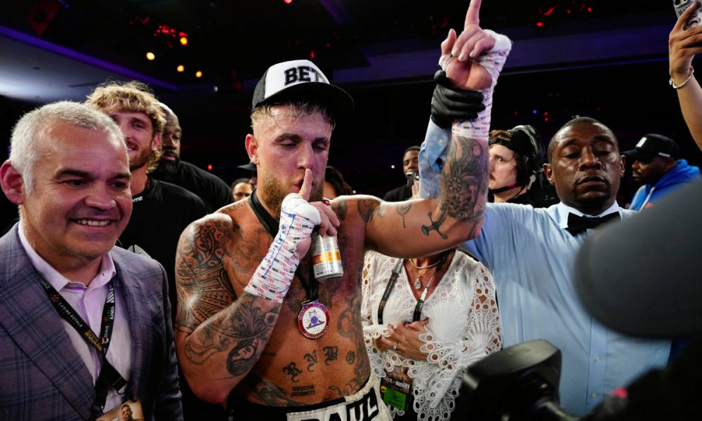 Caçador de ex-campeões? Jake Paul domina Julio Cesar Chavez Jr e vence mais uma no boxe