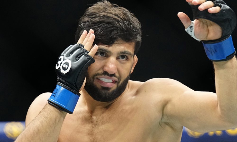 Arman Tsarukyan venceu Beneil Dariush no UFC