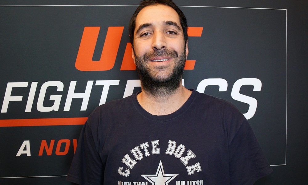 Diego Lima posa para foto após dar entrevista para a Ag Fight em Las Vegas