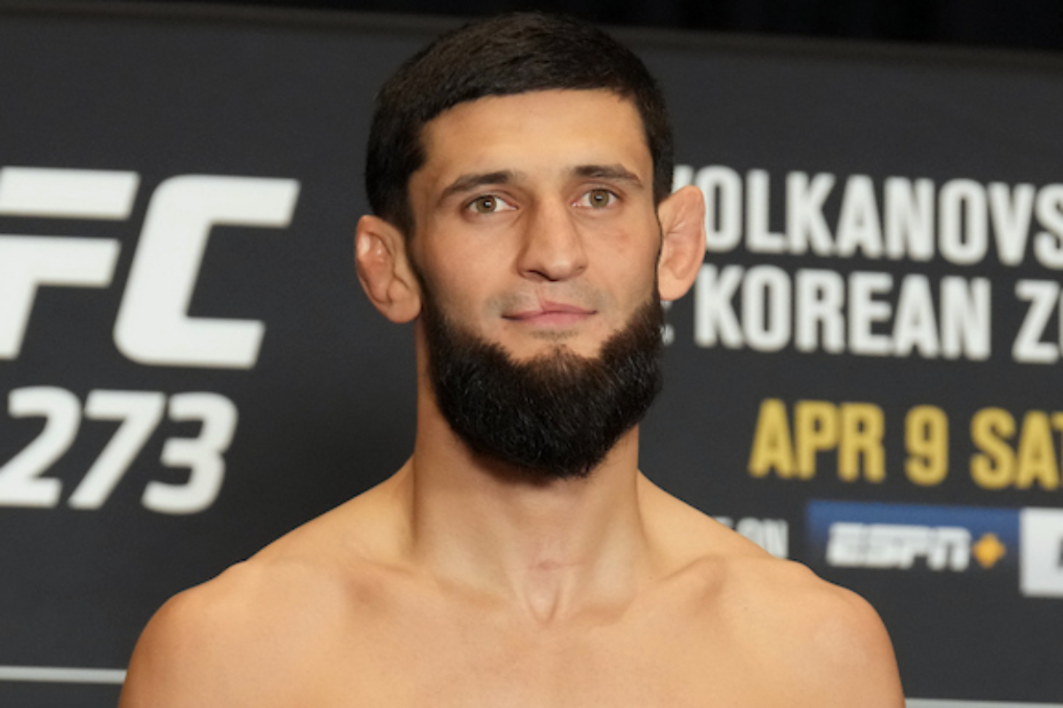 Khamzat Chimaev mudou dos meio-médios para o peso-médio do UFC
