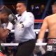O árbitro Tony Weeks protagonizou uma polêmica no boxe.