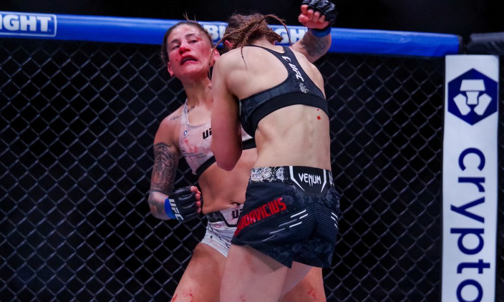 Atropelo! Priscila Pedrita é dominada e finalizada por canadense no UFC 297