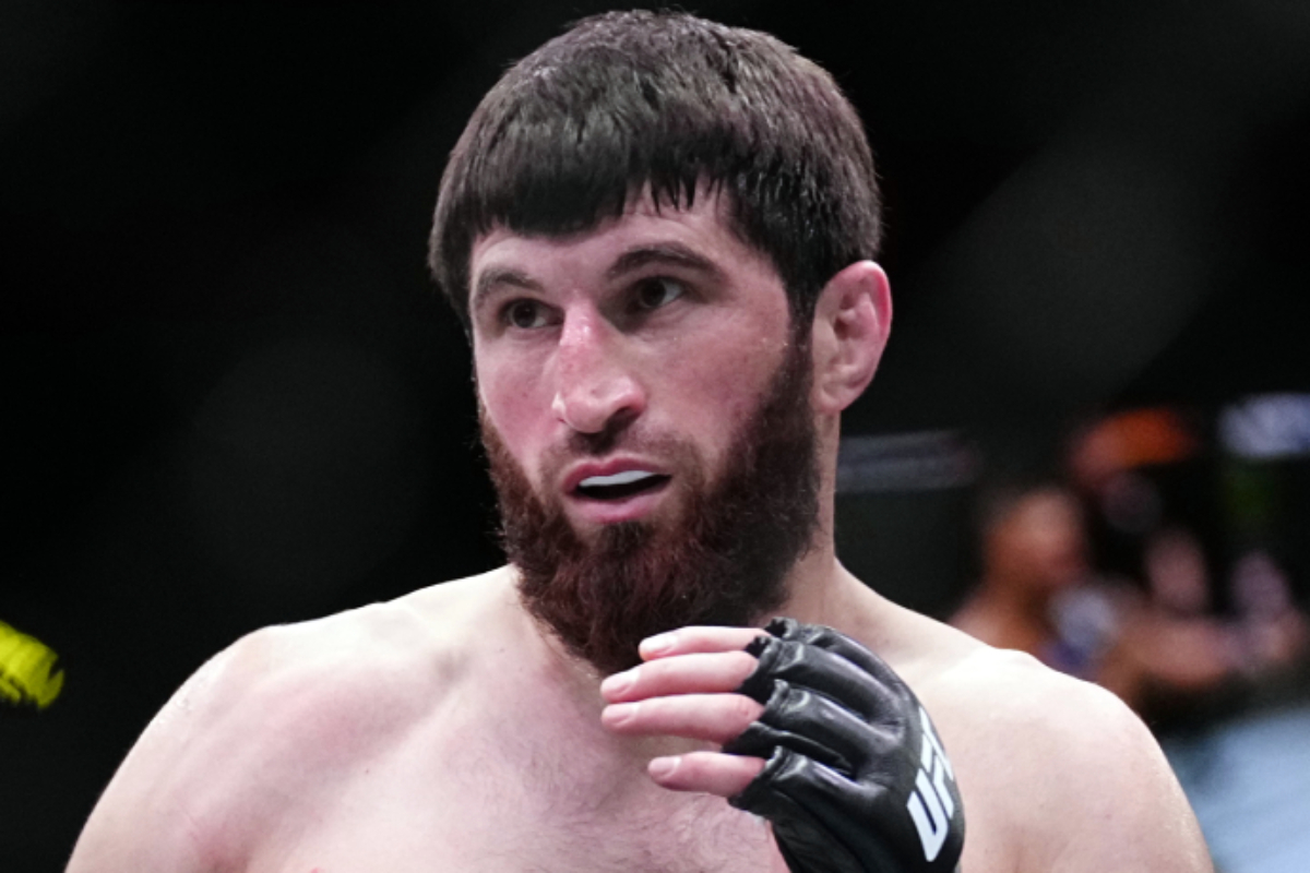 Magomed Ankalaev nocauteou Johnny Walker no UFC
