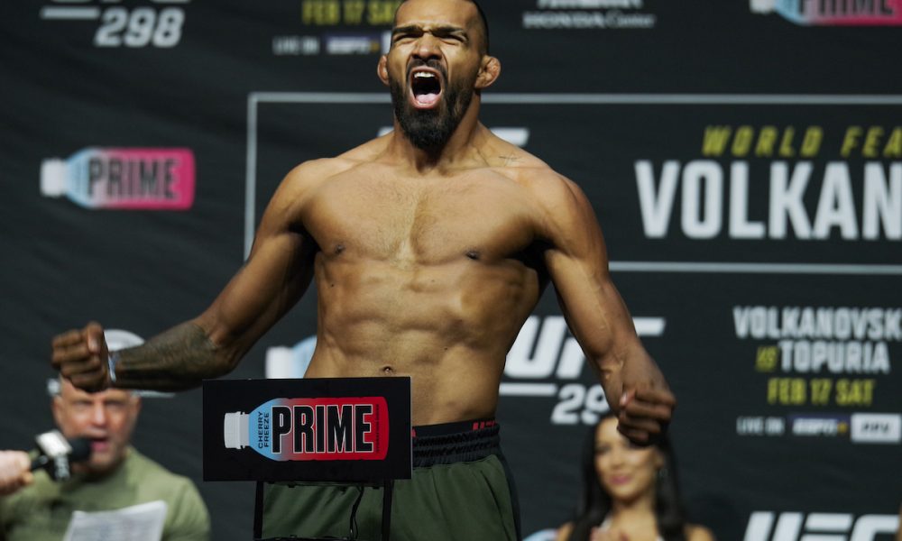Brendson Ribeiro revela que estreou no MMA profissional com 15 anos de idade