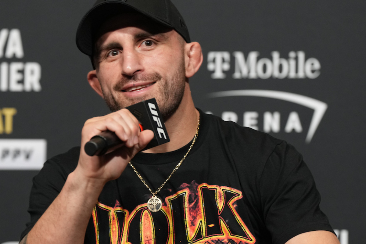 Alexander Volkanovski é campeão dominante dos penas do UFC