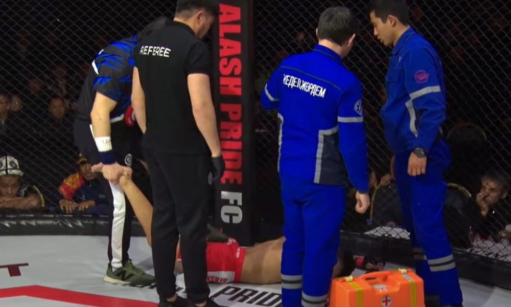 Vai virar moda? Lutador se recupera de golpe ilegal de forma inusitada; veja