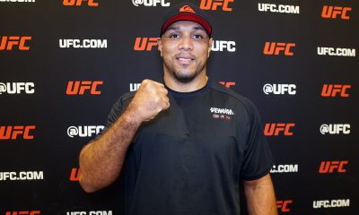 Marcos Pezão posa para fotos após conversar com a reportagem da Ag Fight