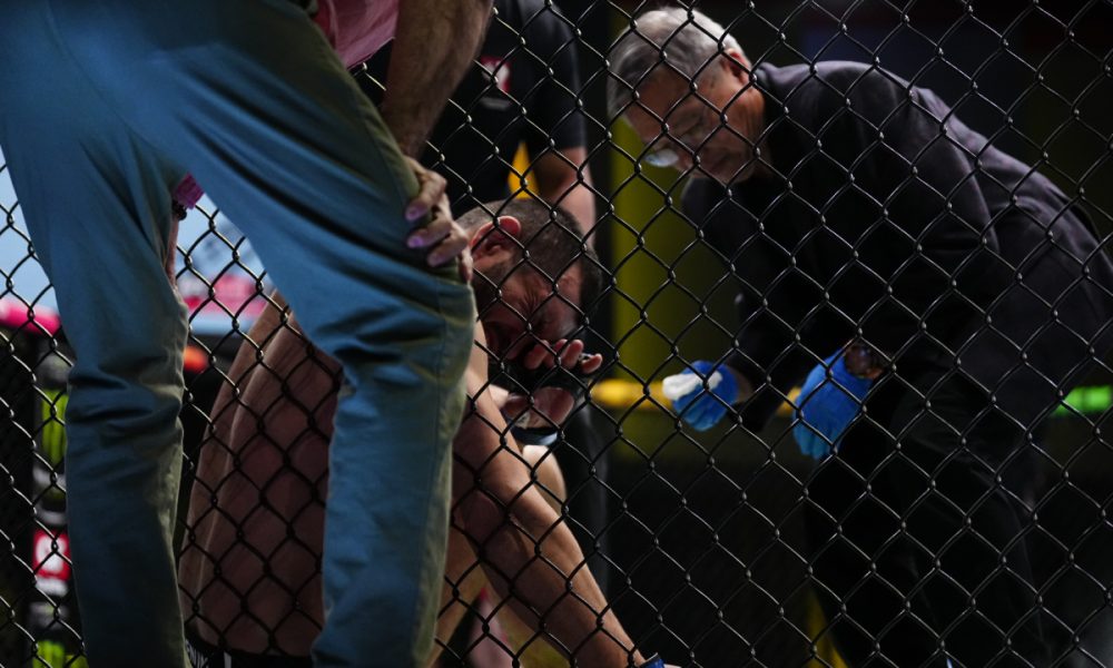 Golpe ilegal encerra luta no UFC após 11 segundos; entenda