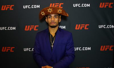 André Mascote posa para fotos após ser entrevistada pela reportagem da Ag Fight