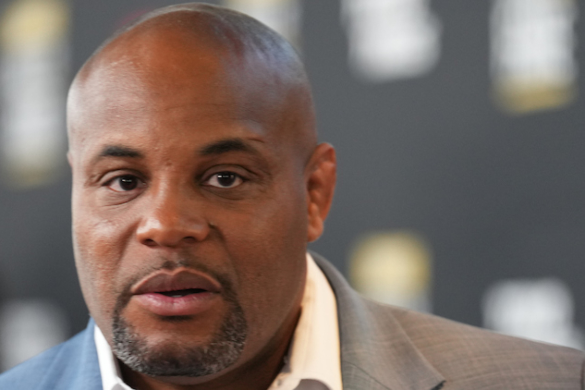 Ex-campeão do UFC, Daniel Cormier integra o Hall da Fama da organização e atua como comentarista