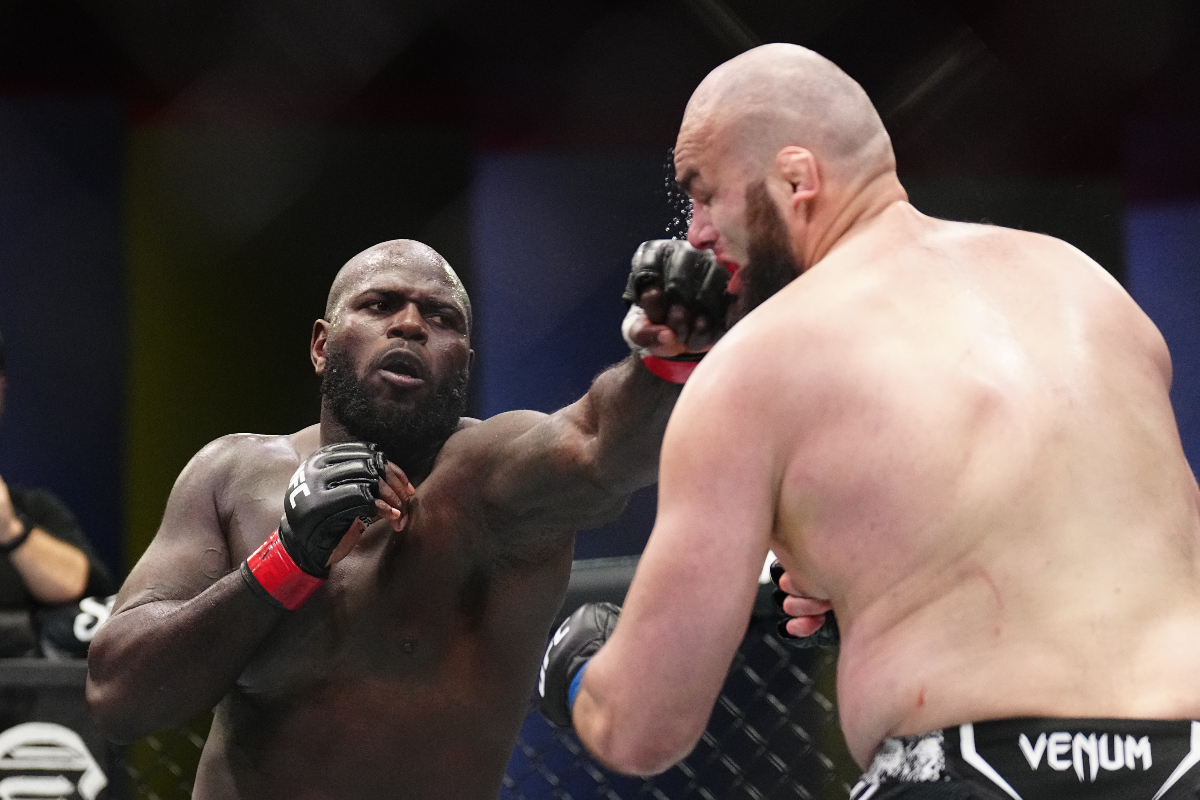 Jairzinho aplica jab no rosto de Gaziev