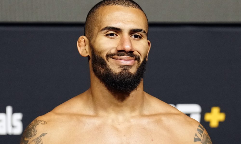 Em grande fase na carreira, Vitor Petrino entra no ranking dos meio-pesados do UFC
