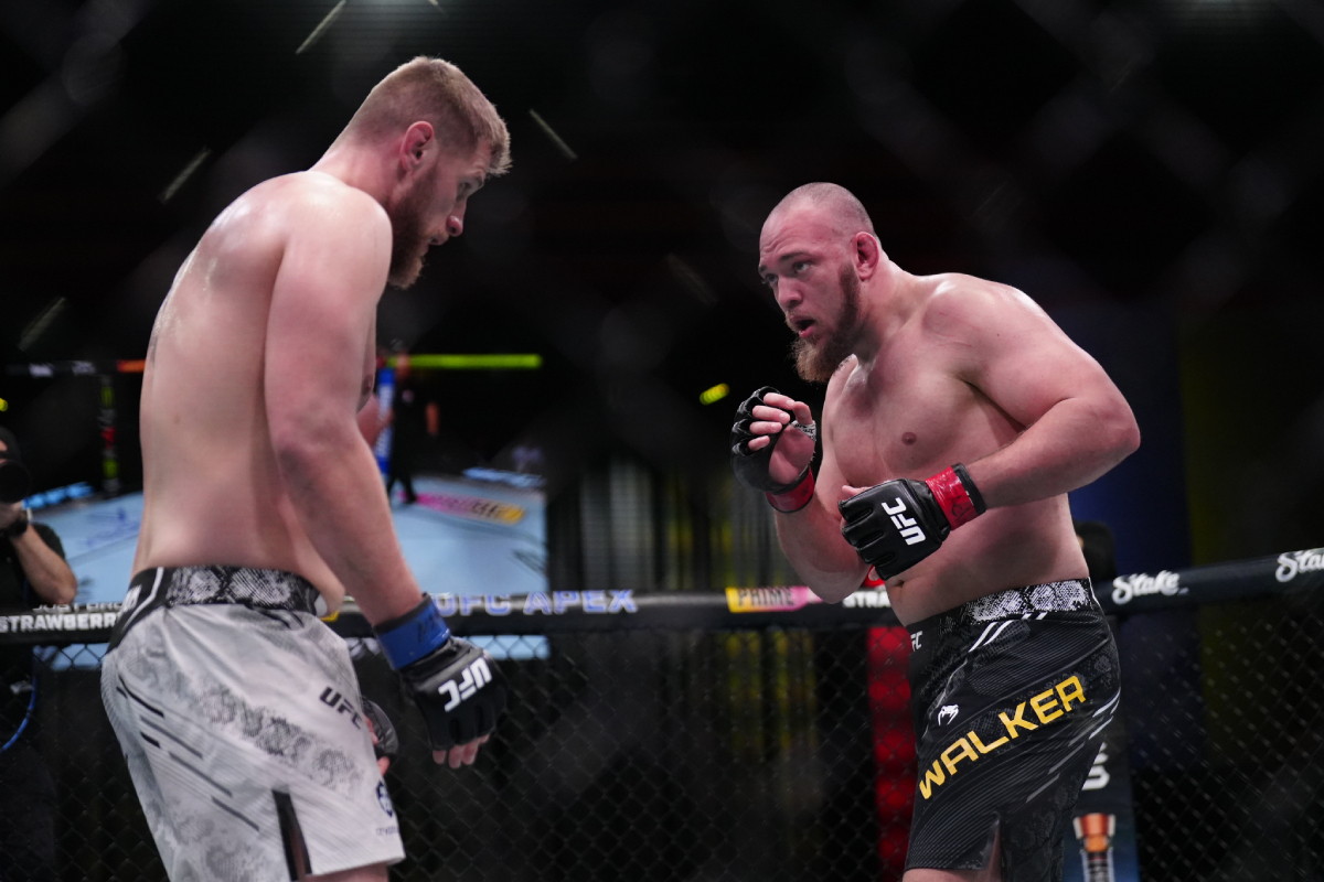 Valter Walker foi derrotado por Lukasz Brzeski no UFC Vegas 90.