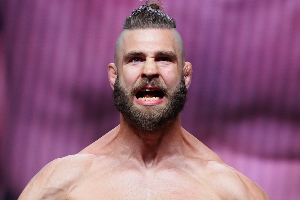 Jiri Prochazka é ex-campeão dos meio-pesados do UFC