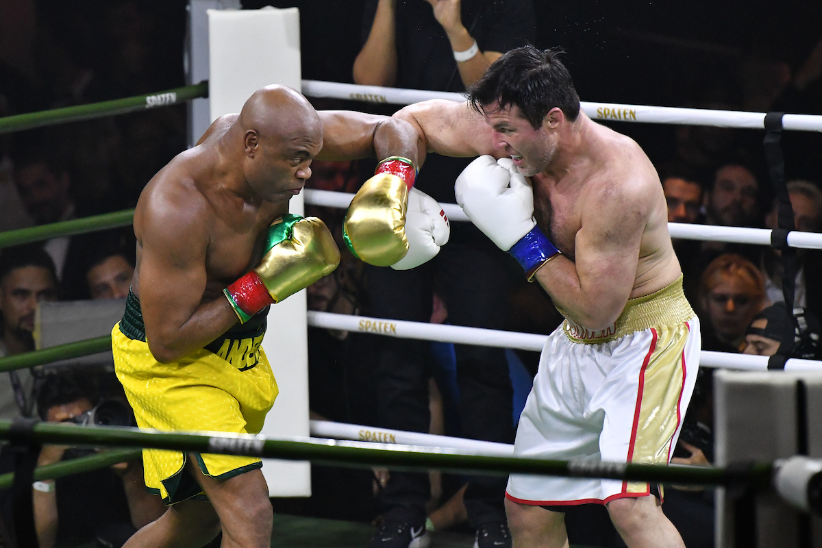 Anderson Silva e Chael Sonnen duelaram em ritmo de treino