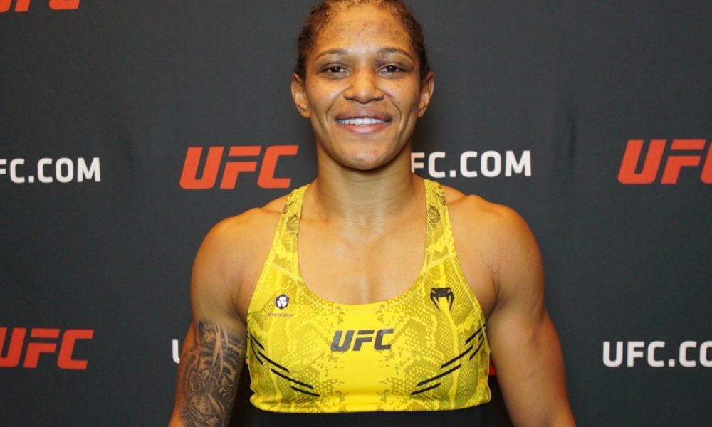 Gabriella Fernandes fatura bônus de R$ 290 mil por Performance da Noite no UFC Macau