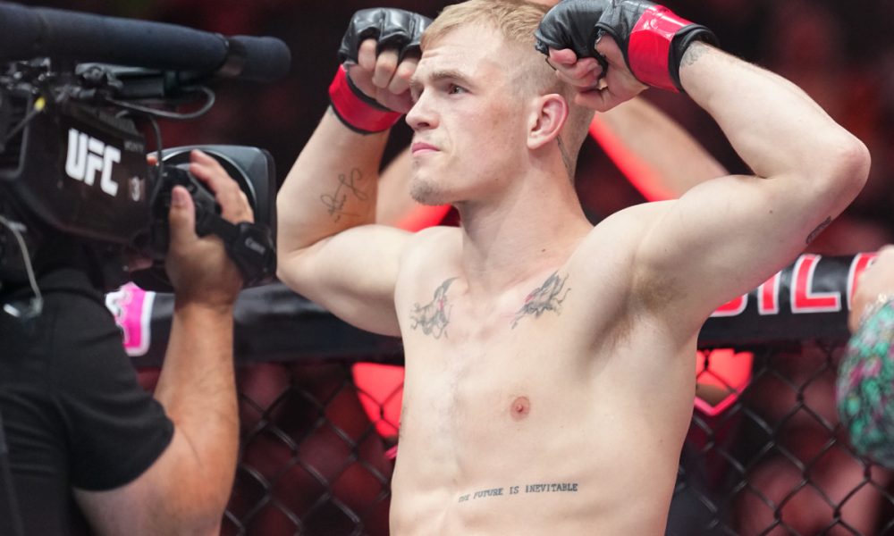 Dana White confirma Ian Garry como reserva oficial em disputa de título no UFC 315