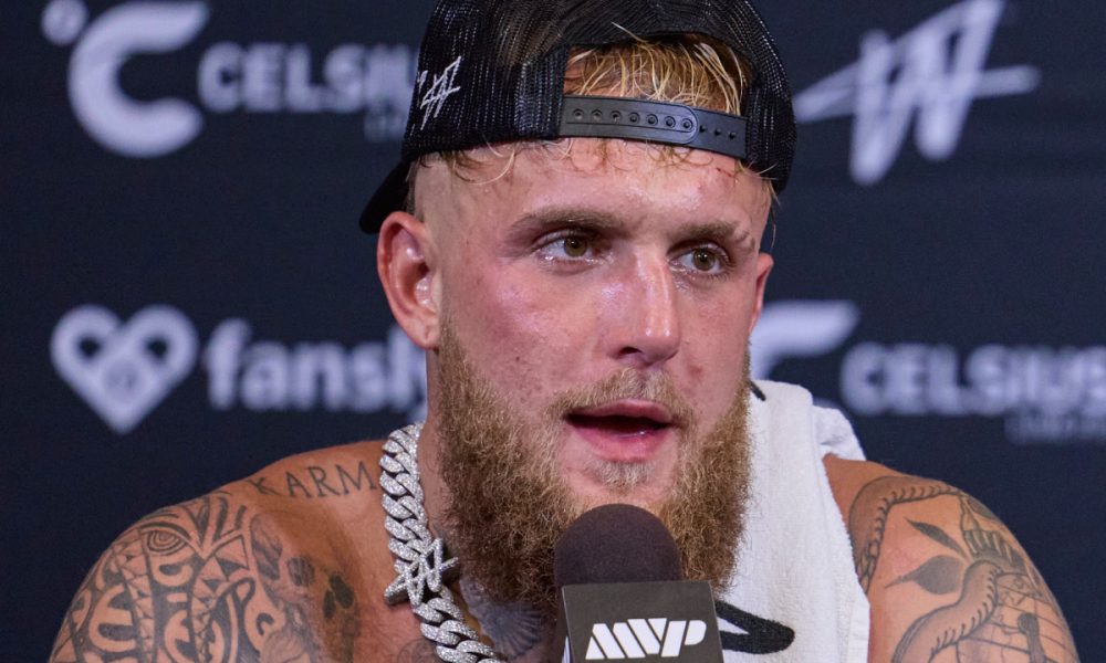 Jake Paul nocauteou Mike Perry no boxe.