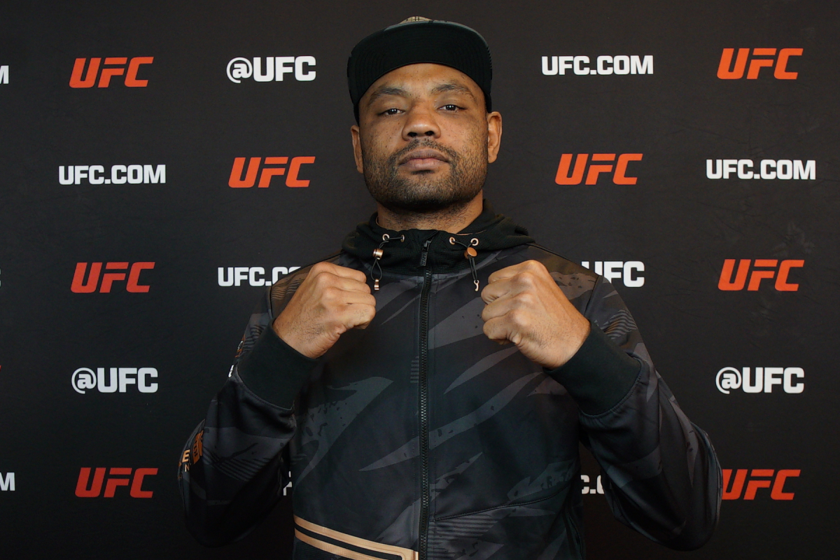 Cesar Almeida encara Ihor Potieria no UFC 307.