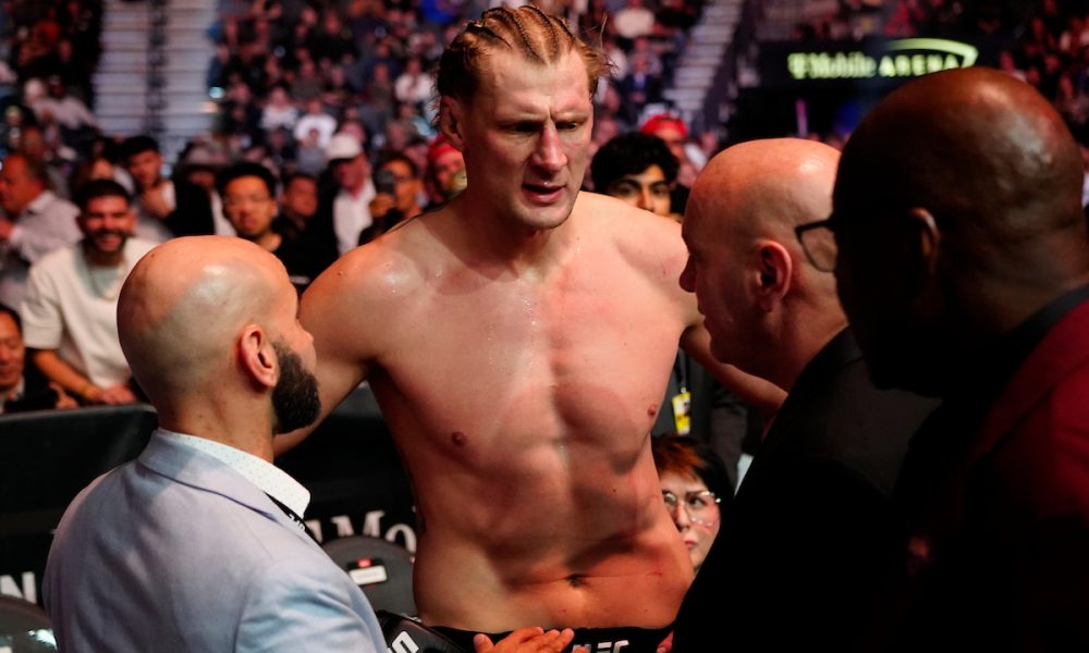 Refém de Jon Jones? Alexander Volkov expressa frustração com situação dos pesos-pesados