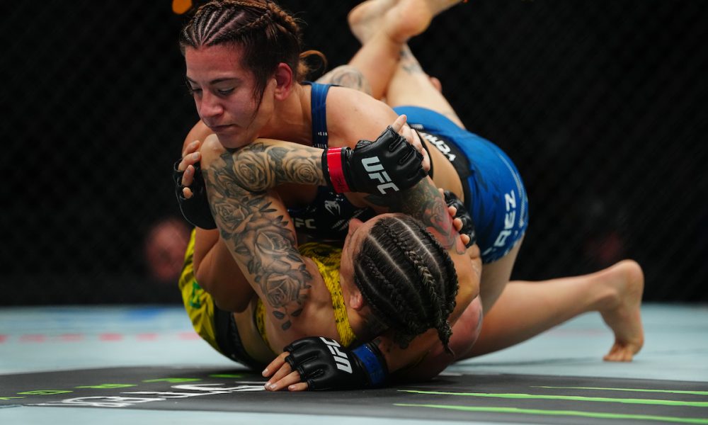 Ailin Perez controla Karol Rosa no UFC 311