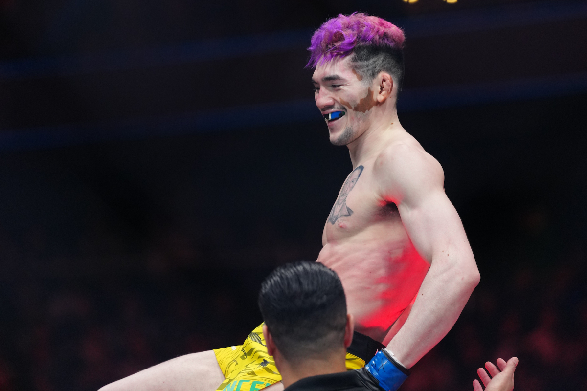 Melquizael Costa comemora vitória no UFC Seattle