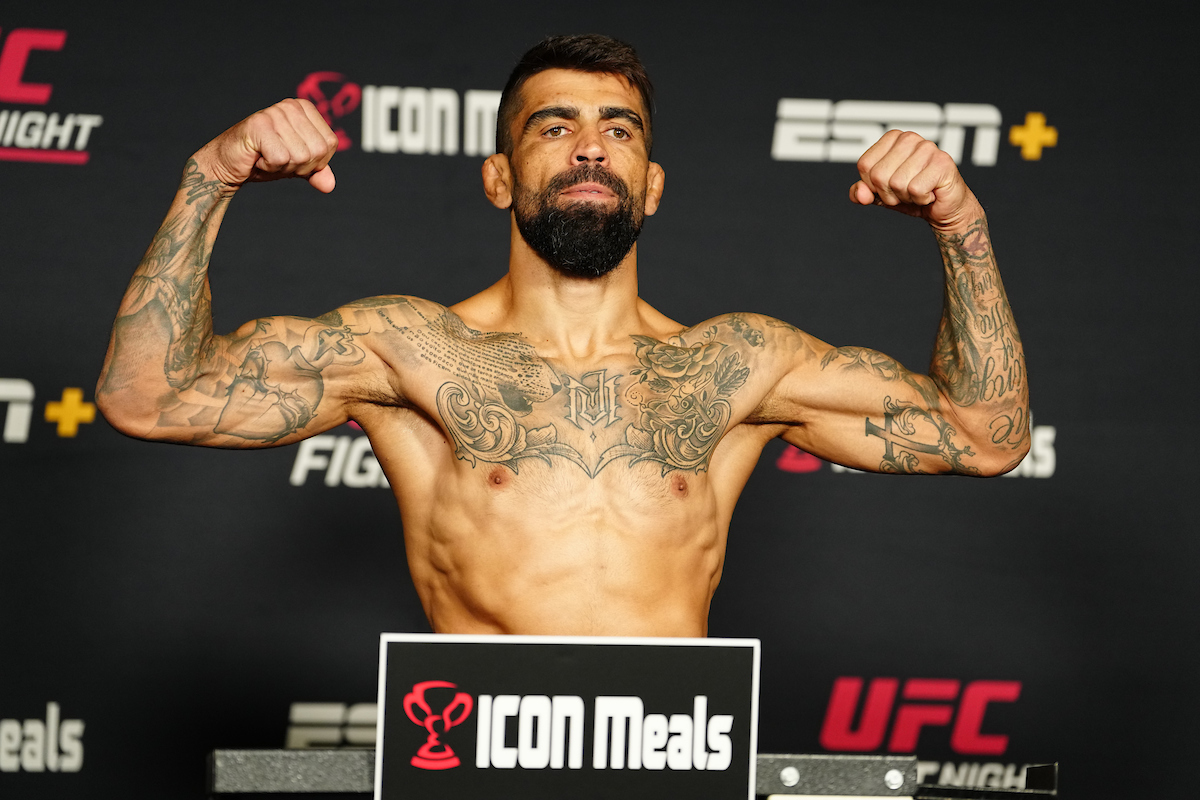 Elizeu Capoeira encara Chidi Njokuani no UFC Vegas 104