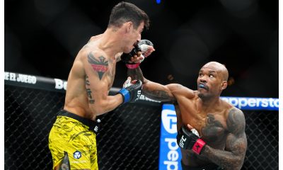 Gabriel 'Fly' Miranda em ação contra Jamall Emmers no UFC México