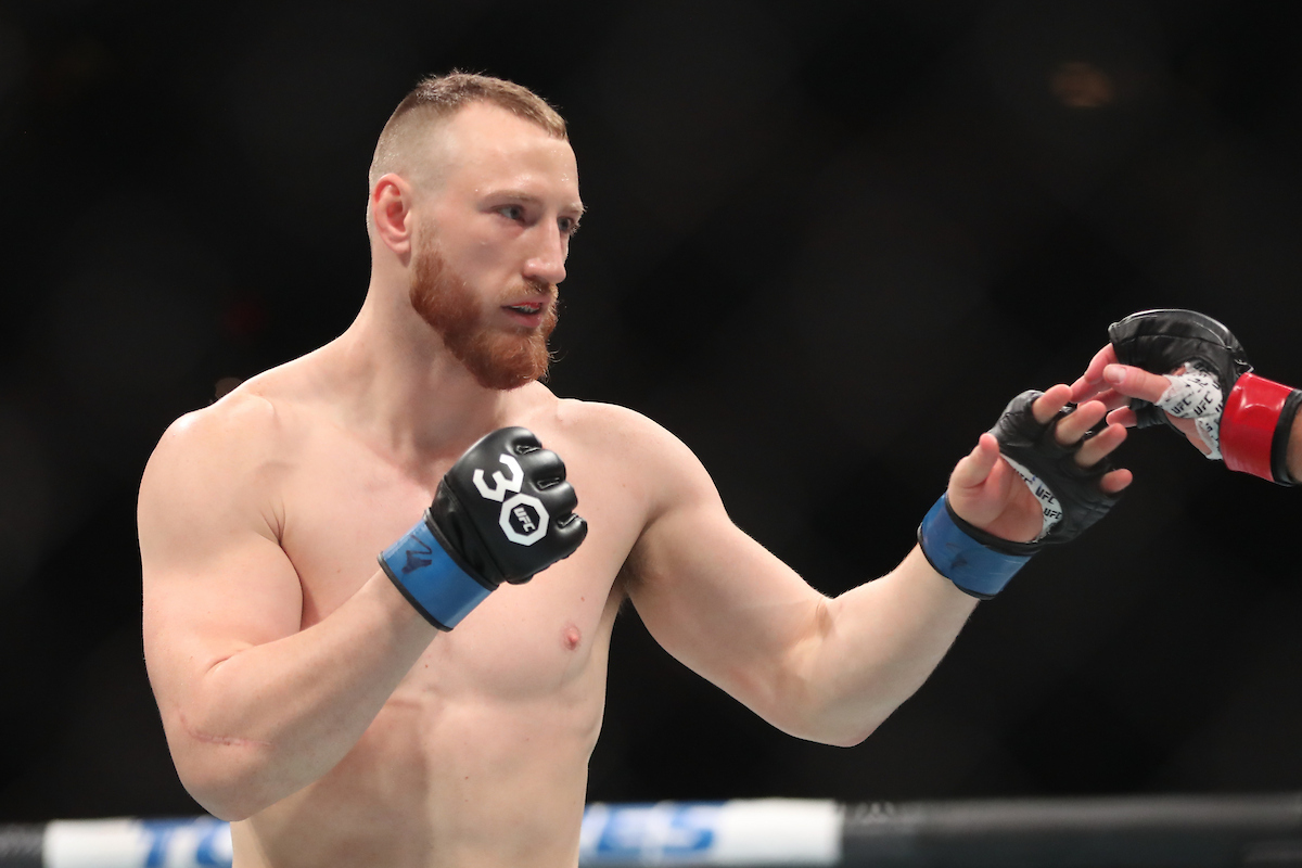 Joe Pyfer em ação no UFC 287