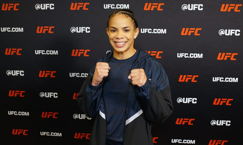 Dione Barbosa detona rivais por recusarem luta contra Karine Killer: “Absurdo”