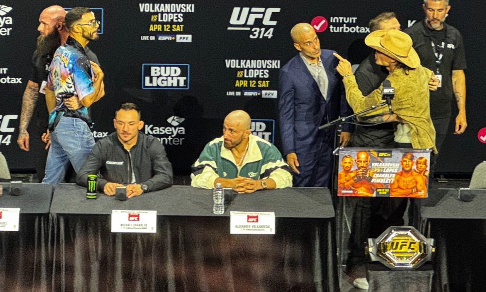 Yair Rodriguez rebate acusação e cutuca Diego Lopes: “Pare de correr do Jean Silva”